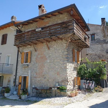 Il Rustico Di Peri Villa Buitenkant foto