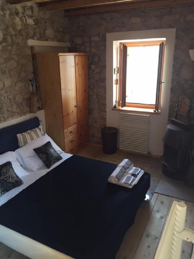 Il Rustico Di Peri Villa Buitenkant foto
